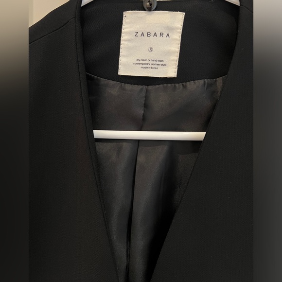 Blazer - Picture 3 of 4